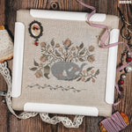 Load image into Gallery viewer, 11 Inch Plastic Embroidery Hoop Snap Needlework Frame White Plastic Sewing Hoops Hand Embroidery Hoops Snap Needlework Frame Cross Stitch Frame Square Embroidery Hoop for Cross Stitching Quilting
